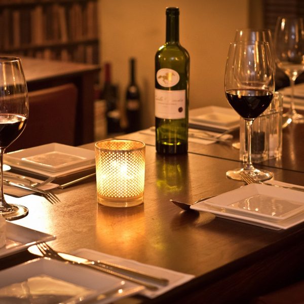 Table du soir aux bougies